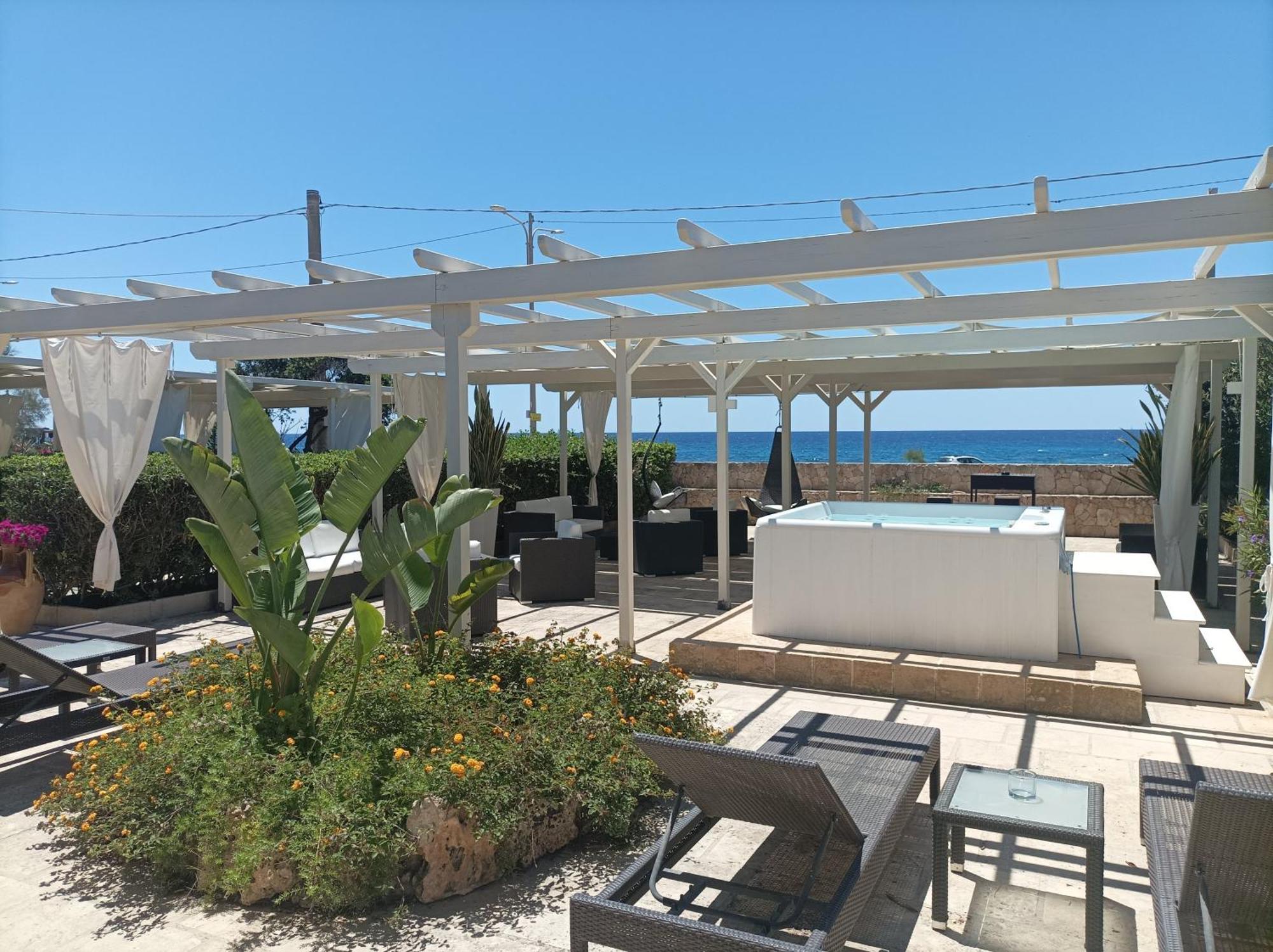 La Giara Resort Torre San Giovanni Ugento Exteriér fotografie